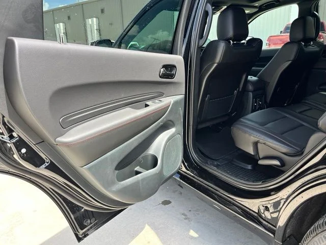 New 2026 Diamond Black Clear-Coat Exterior Paint Dodge GT Plus HEMI V8 image 17