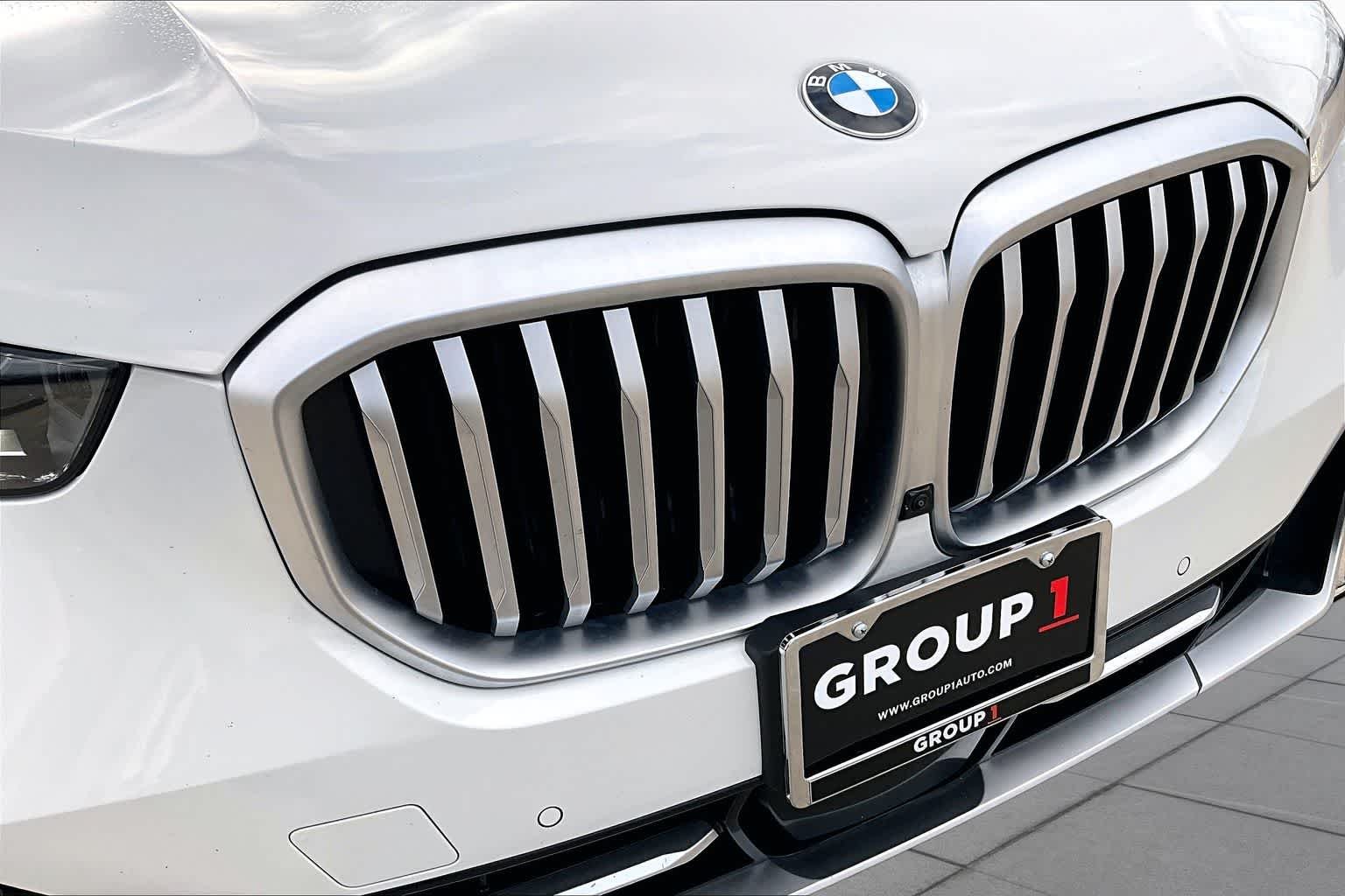 Used 2026 Alpine White BMW sDrive40i image 30