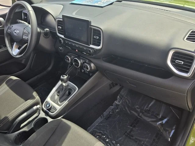 Used 2024 Green Hyundai SEL image 18