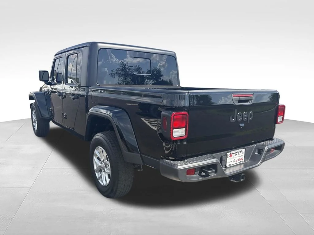 Certified Used 2023 Black Jeep Sport S image 6