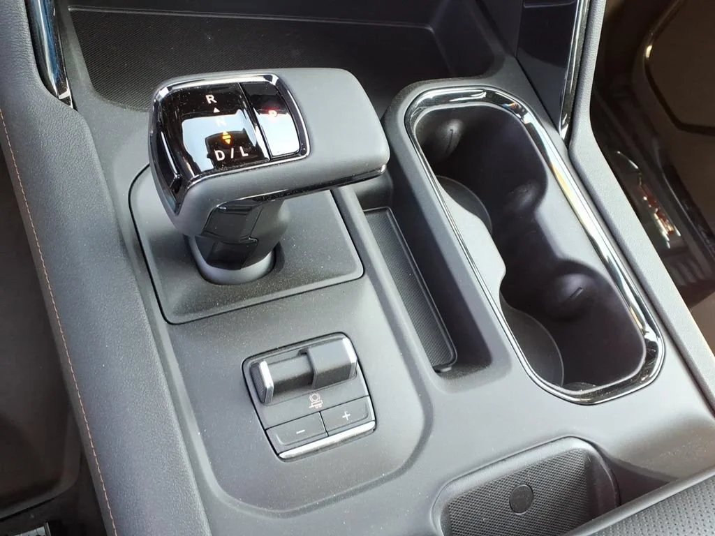 2026 GMC Sierra 1500 AT4 - Photo 8