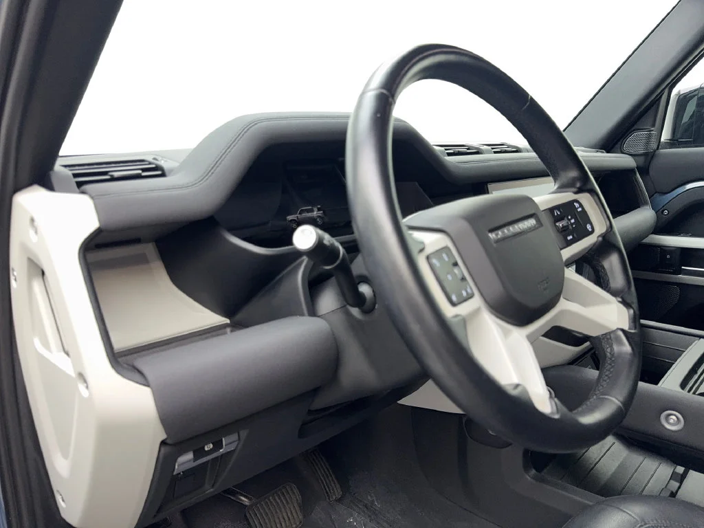 Used 2023 Blue Land Rover SE image 52