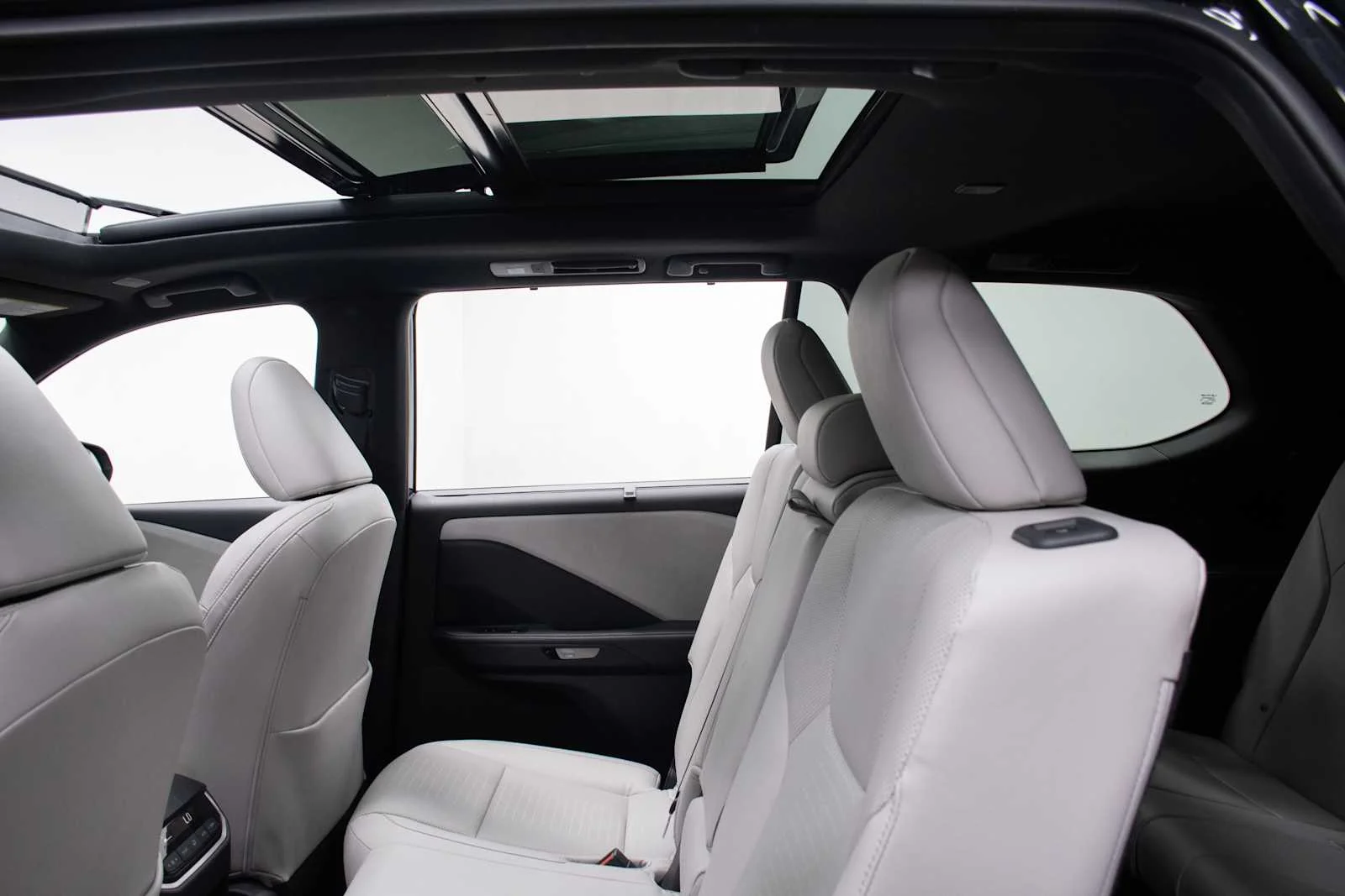 Certified Used 2025 CAVIAR Lexus Premium image 17