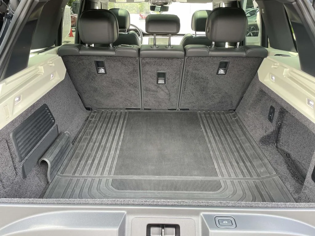 2023 Land Rover Range Rover SE - Photo 17