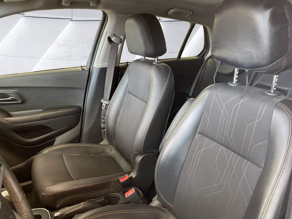 Used 2021 Red Chevrolet LT image 8
