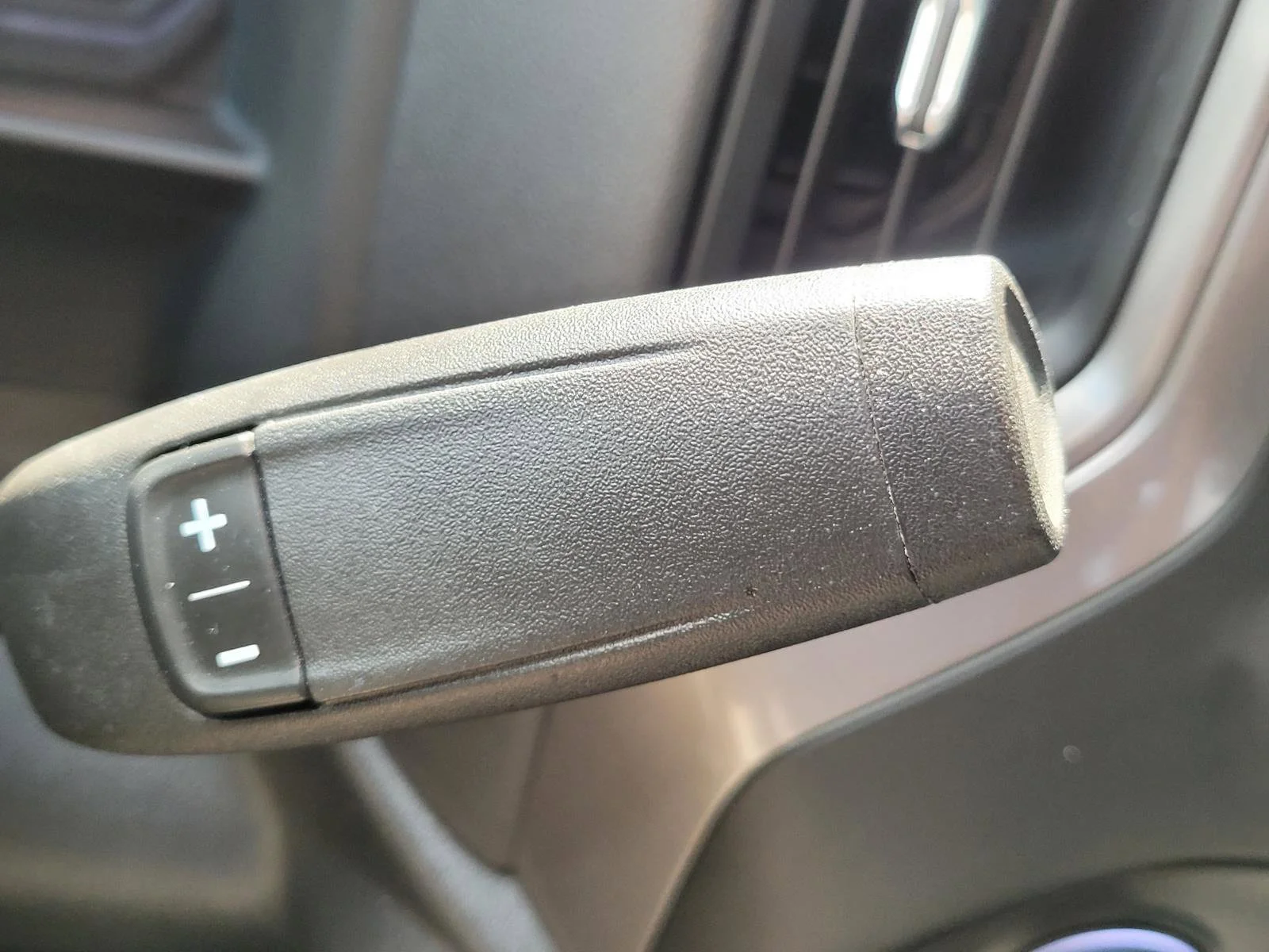 Used 2025 Riptide Blue Metallic Chevrolet Custom image 27