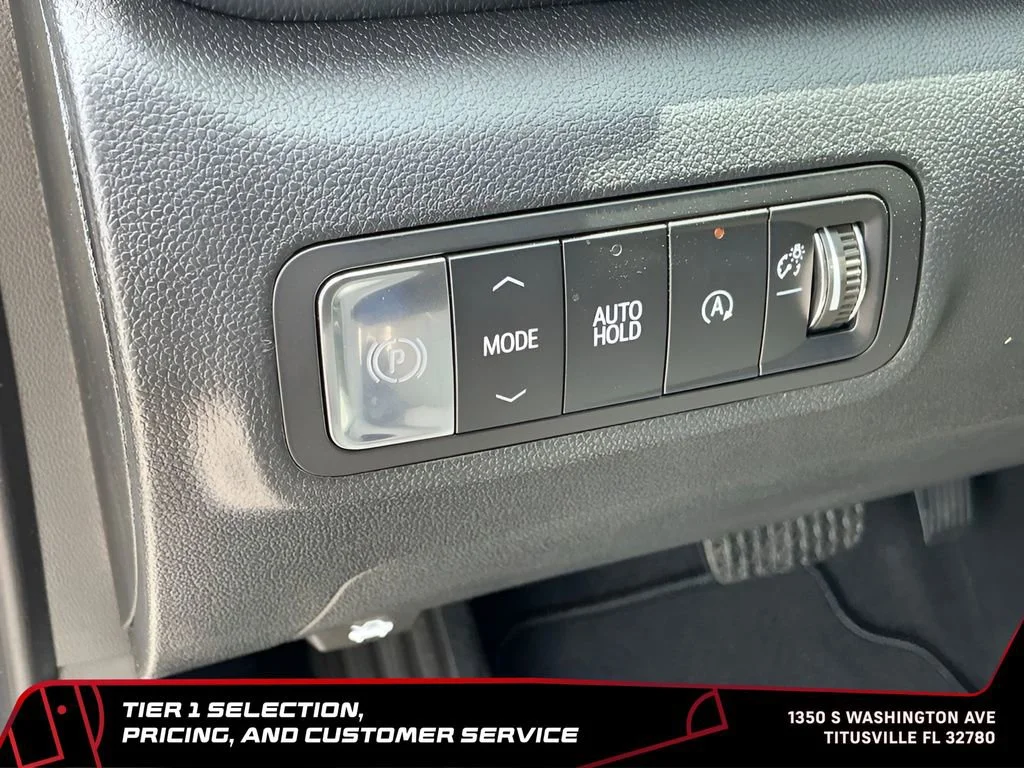 New 2026 Sterling Metallic GMC Elevation image 28