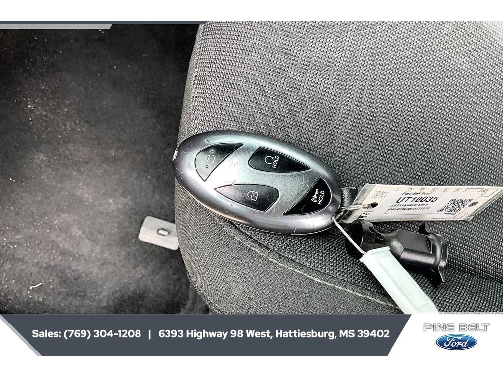 Used 2025 Ecotronic Gray Pearl Hyundai SEL image 9