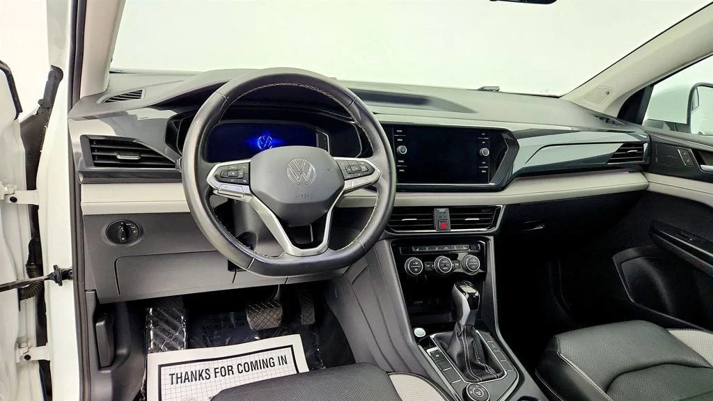 Used 2022 Pure White Volkswagen SEL 4MOTION w/ Power Panoramic Sunroof image 13