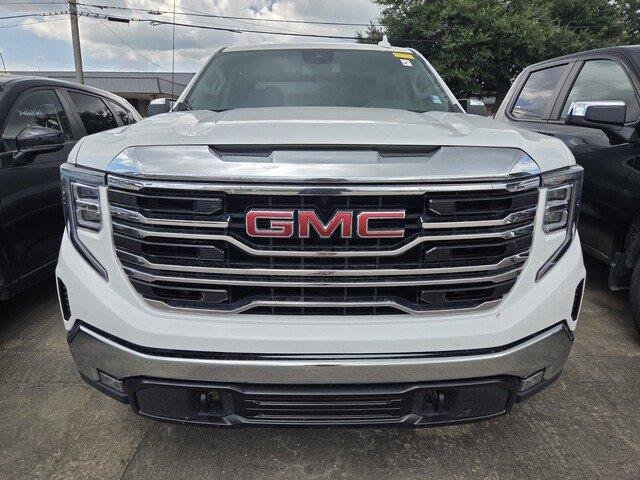 Used 2025 Summit White GMC SLT image 2