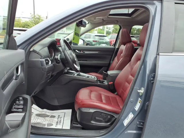 Used 2025 Gray Mazda 2.5 S Carbon Edition image 10