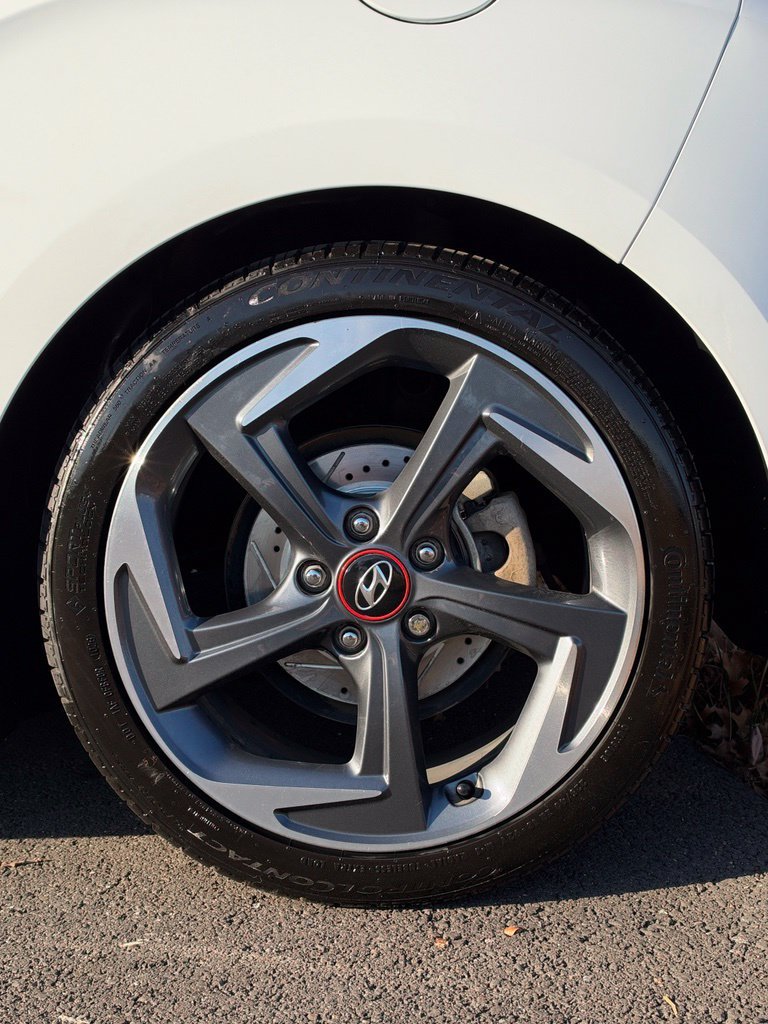 Used 2019 Chalk White Hyundai Turbo image 45