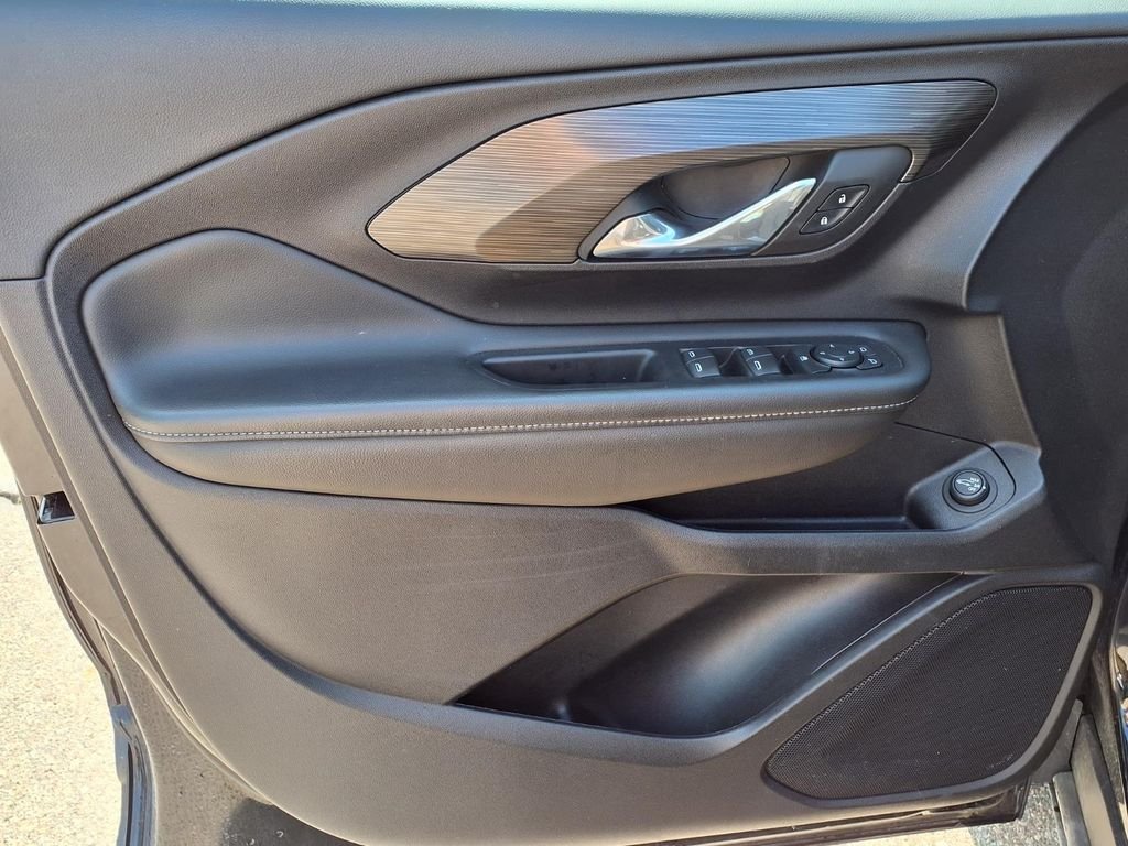 Used 2024 Black GMC SLE image 19