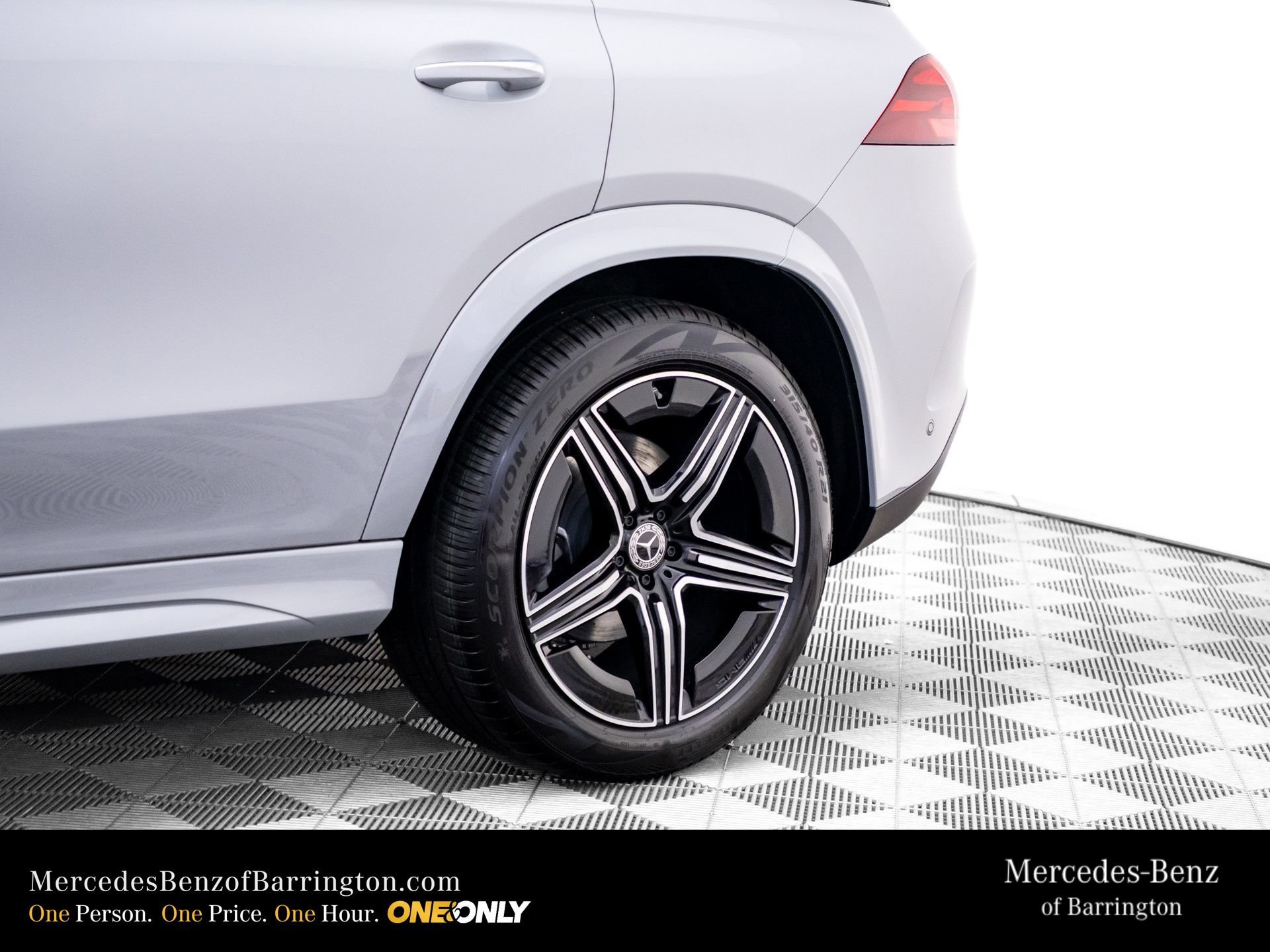 New 2026 MANUFAKTUR Alpine Grey Mercedes-Benz GLE 350 image 80