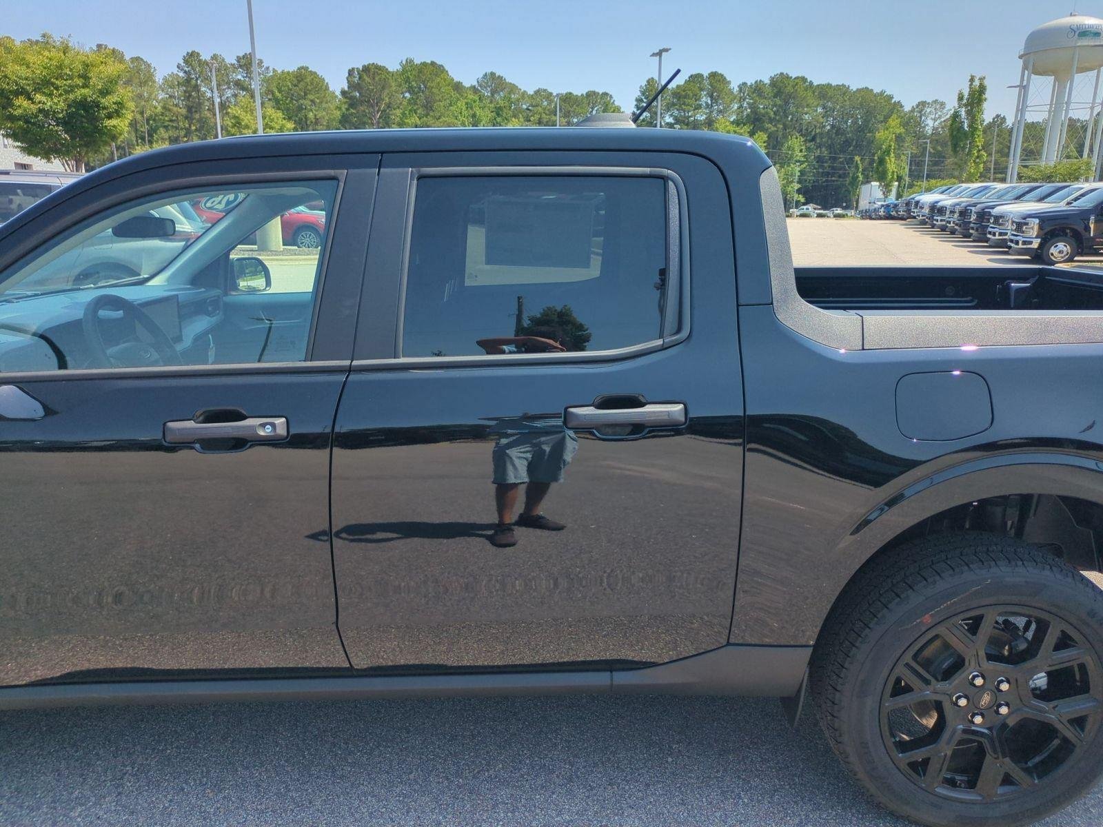New 2026 Shadow Black Ford XLT image 31