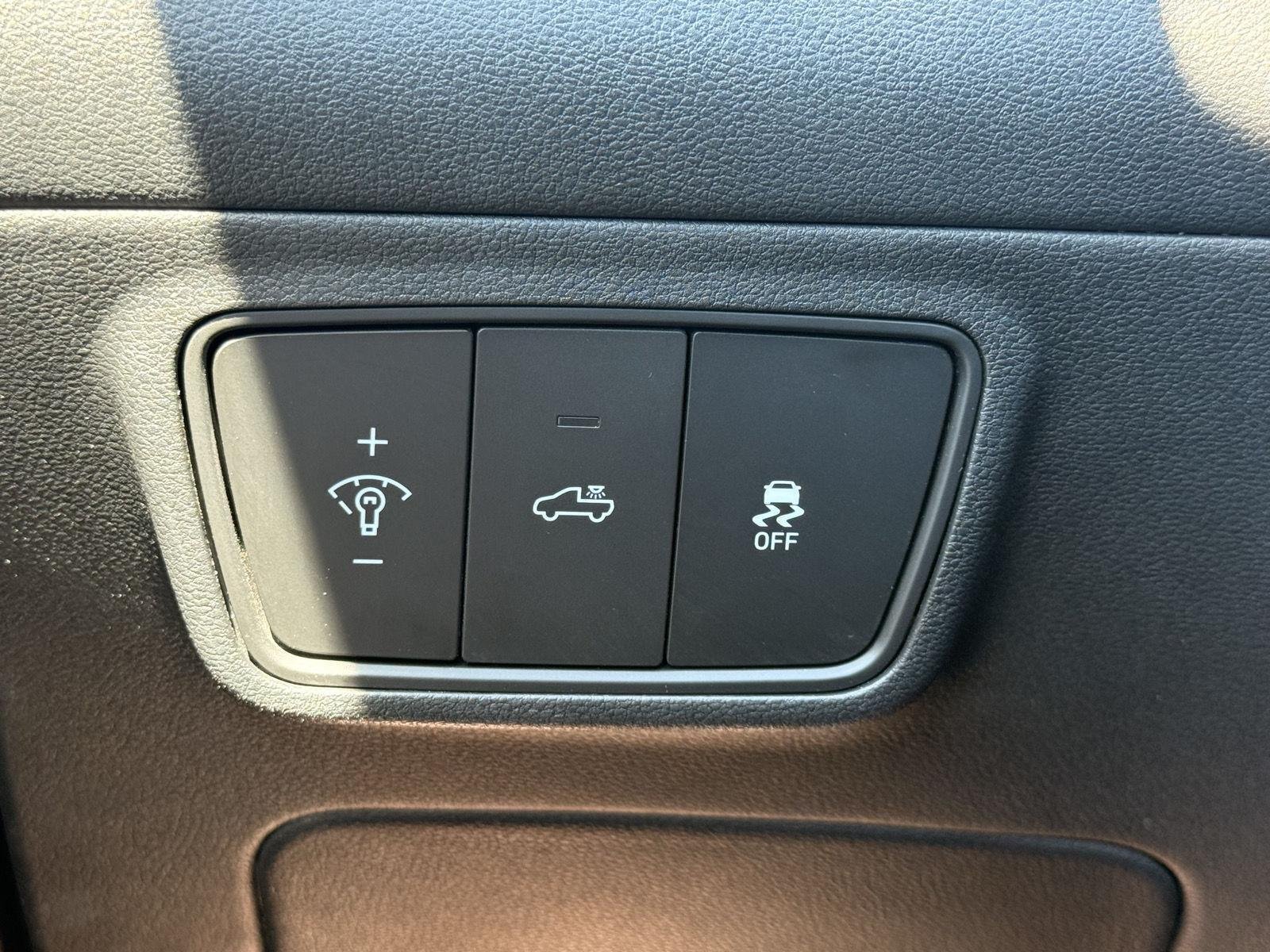 2024 Hyundai Santa Cruz SE - Photo 30