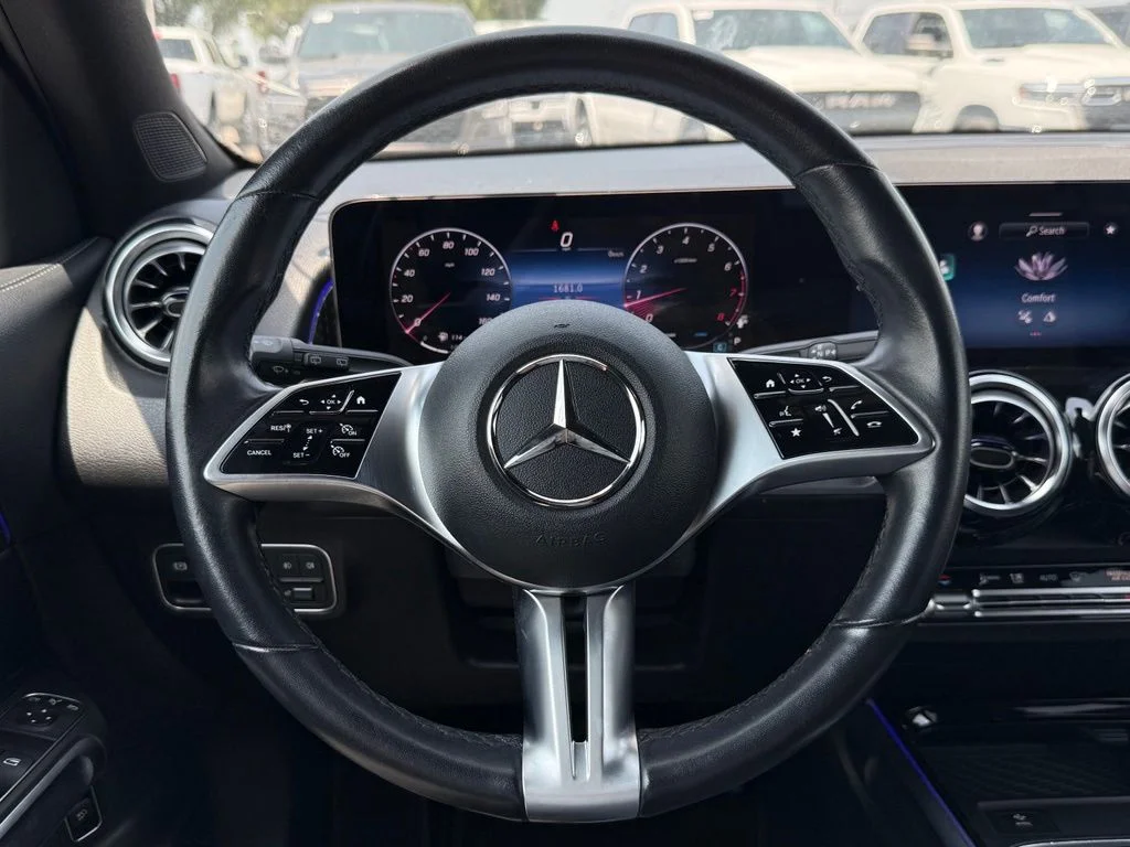 Used 2024 Black Mercedes-Benz GLB 250 image 14