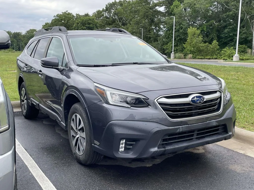 2021 Subaru Outback Premium's photo