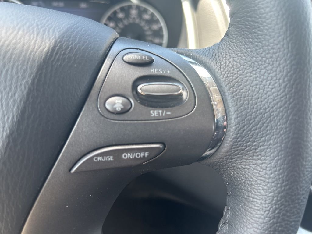 Used 2024 White Nissan SV image 21