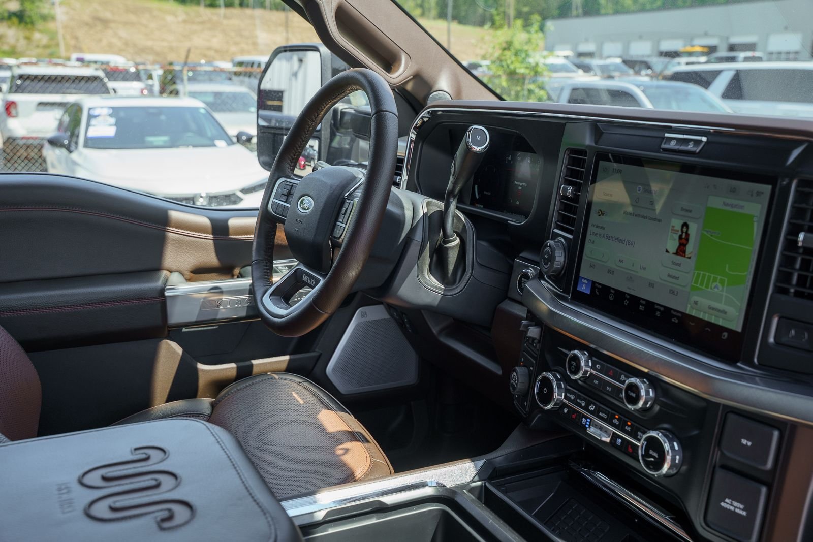 New 2026 Star White Metallic Tri-Coat Ford F-250® King Ranch® image 10