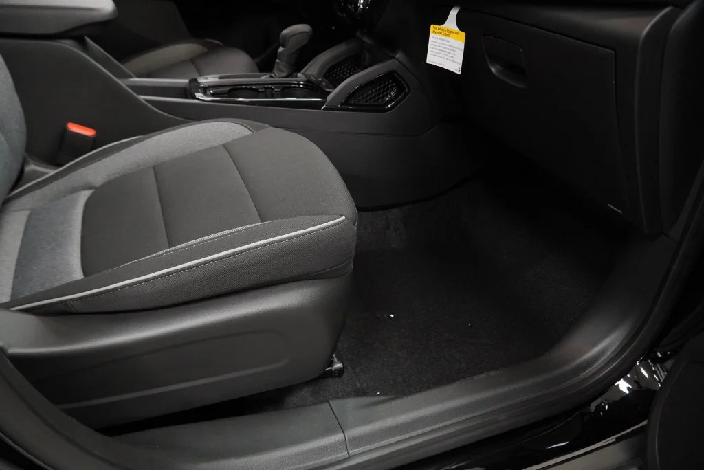 New 2026 Mosaic Black Metallic Chevrolet LT image 37