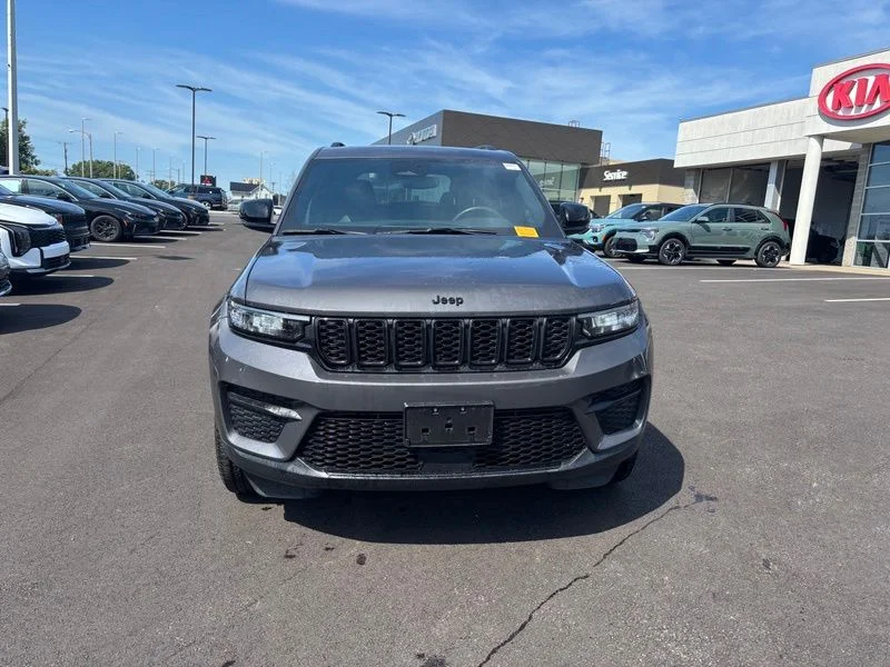 Used 2023 Gray Jeep Altitude X image 2