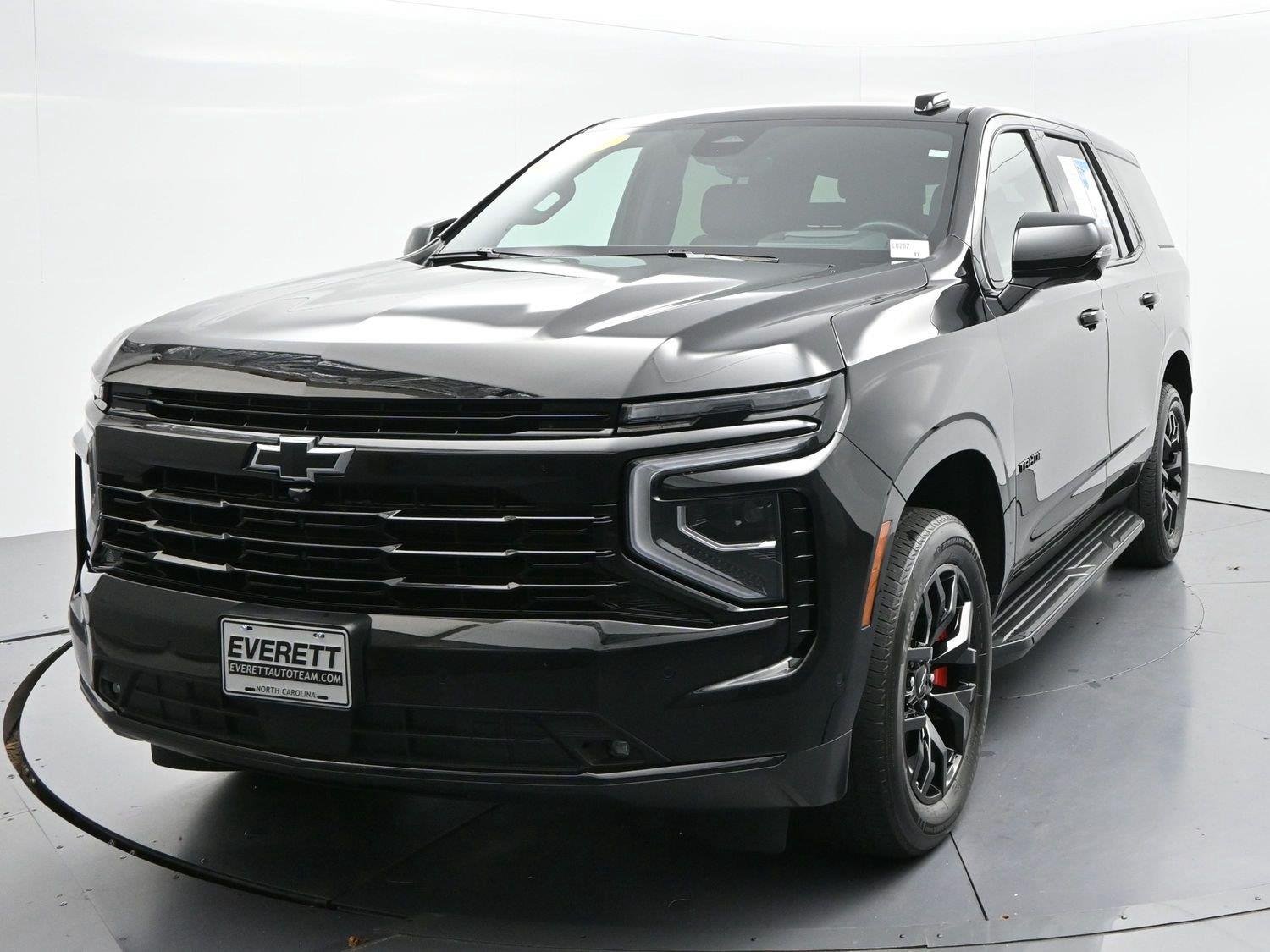 Used 2025 Black Chevrolet RST image 3