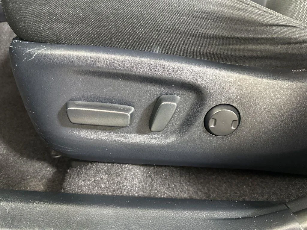 Used 2018 Aqua Toyota XLE image 15