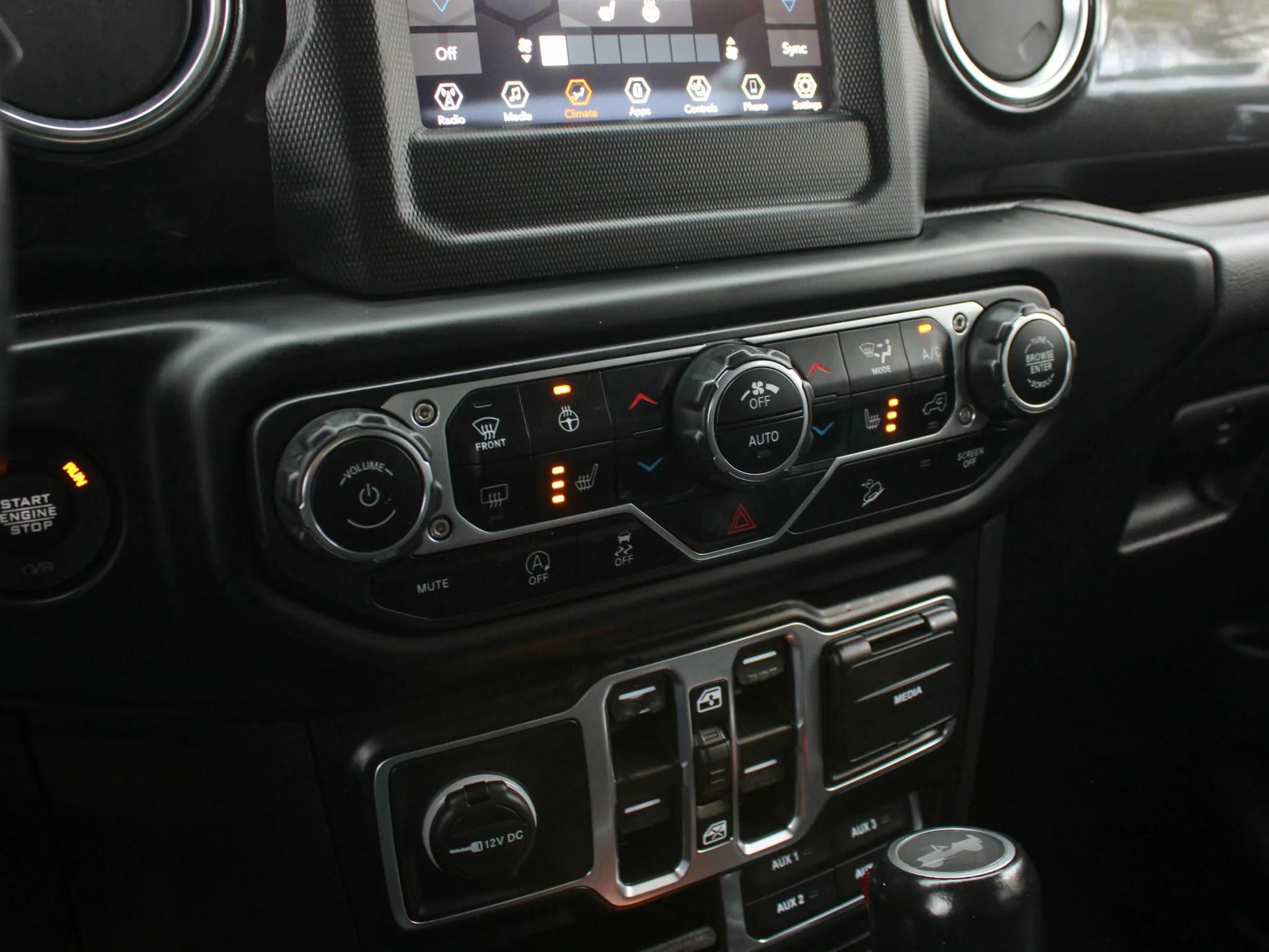 Certified Used 2021 Black Jeep Unlimited Altitude * No Accidents | V6 | Heated Seats | Trailer Tow | Remote Start | Leather image 25