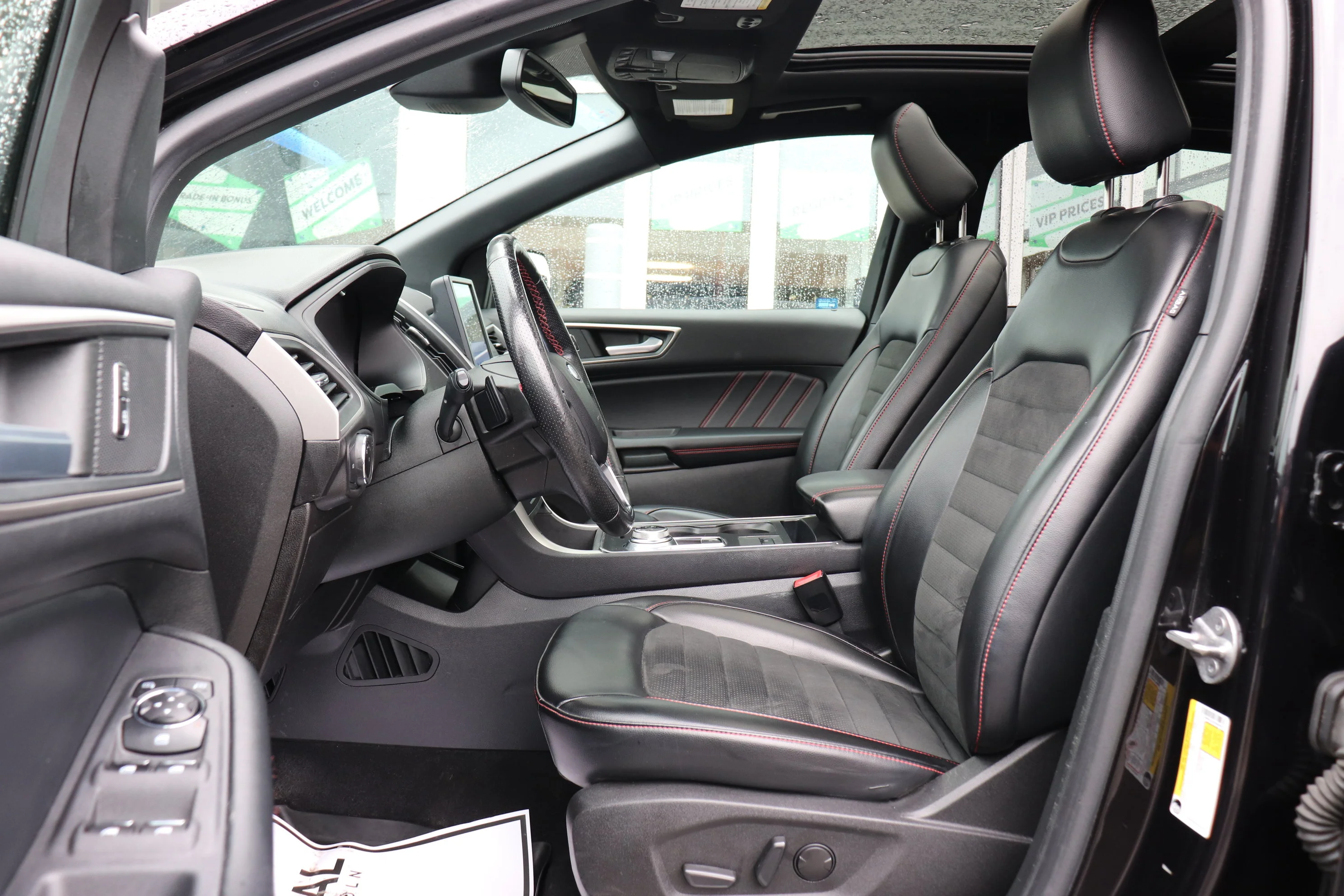 Used 2023 Black Ford SEL image 10