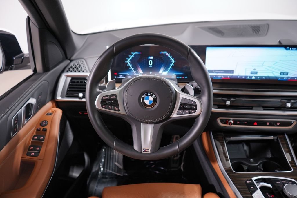 Used 2026 Alpine White BMW sDrive40i image 9