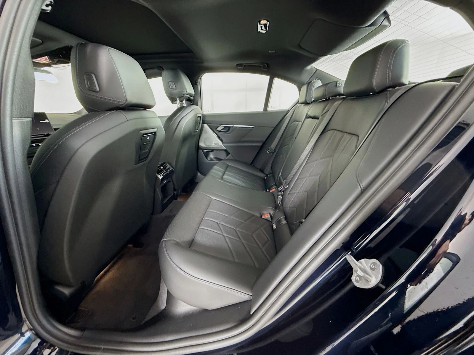 New 2026 Carbon Black Metallic BMW 530i image 26