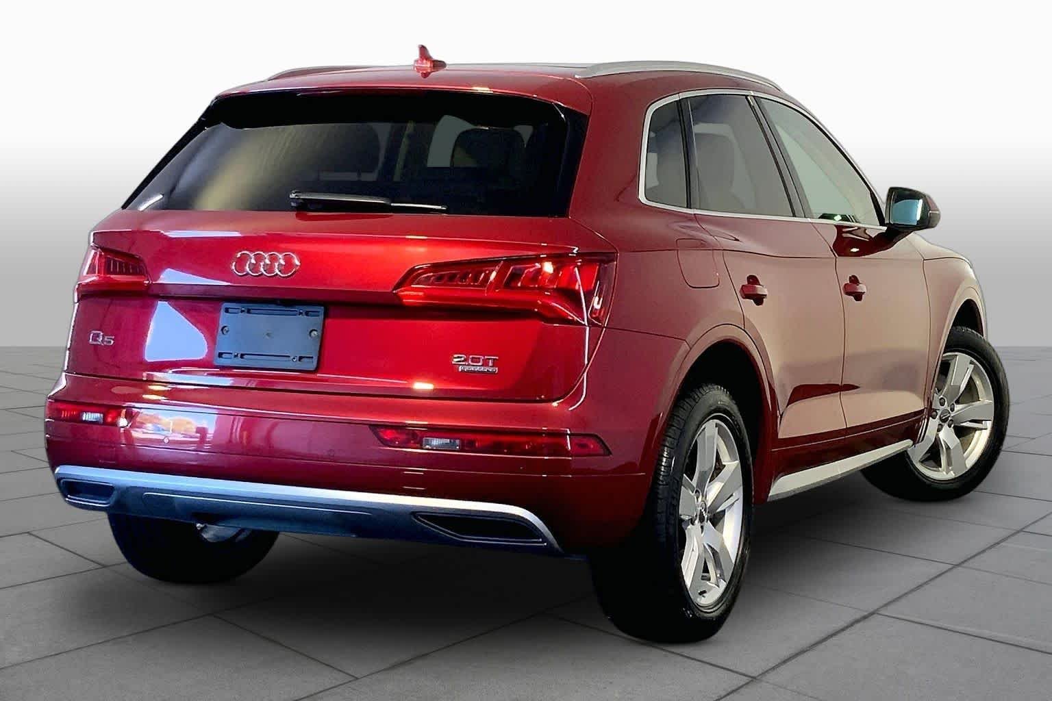 Used 2018 Brilliant Black Audi Premium Plus image 13