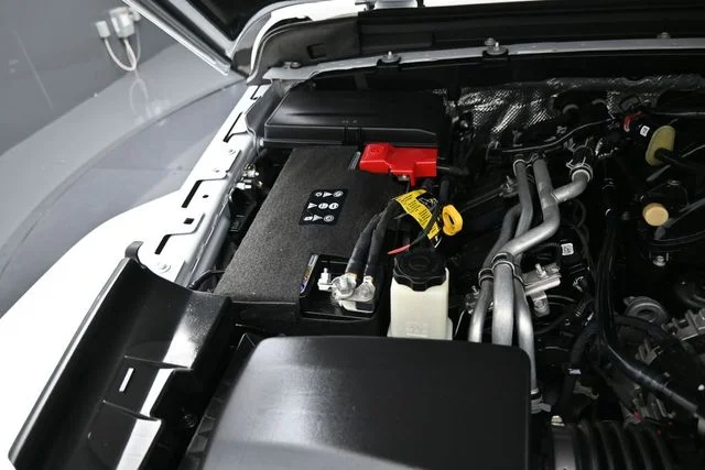 Used 2025 White Jeep Nighthawk image 30