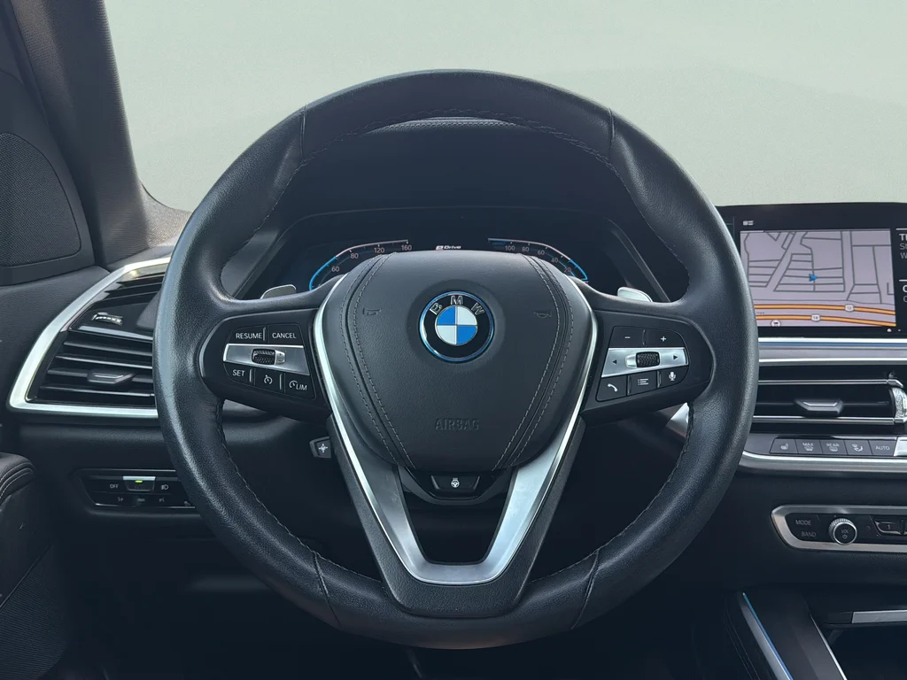 Used 2022 Dark Graphite Metallic BMW xDrive45e image 23