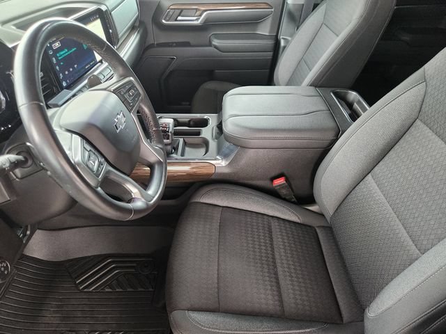 Used 2023 BLACK Chevrolet RST image 12
