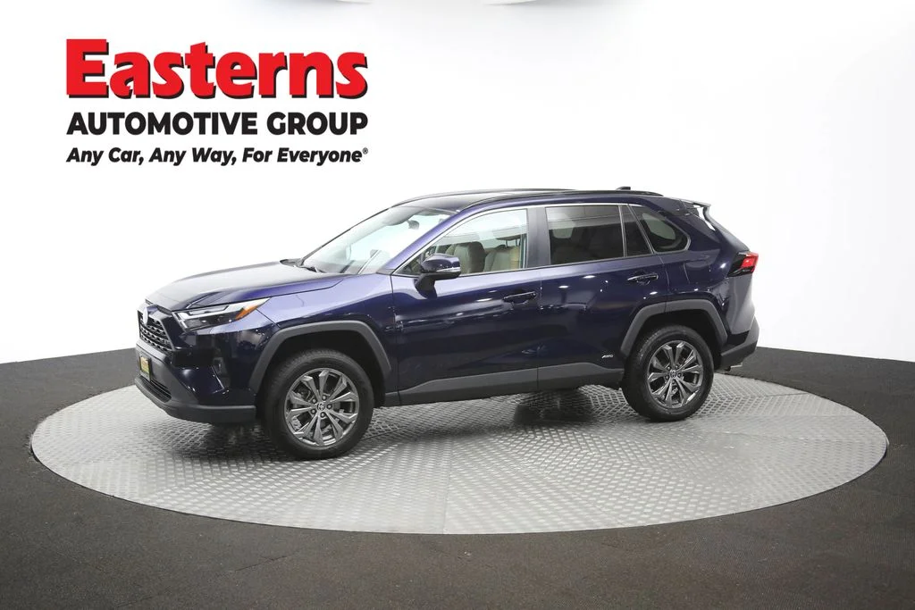 Used 2024 Blue Toyota XLE Premium image 62