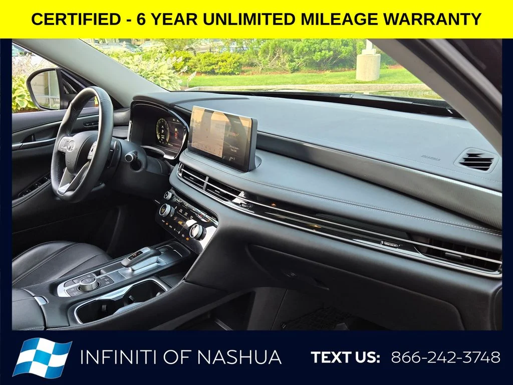 Certified Used 2023 Black INFINITI LUXE image 18