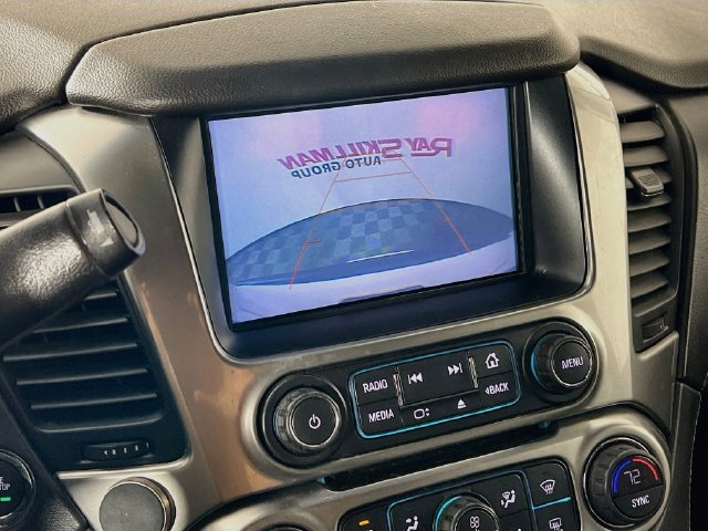2018 Chevrolet Suburban LT - Photo 19