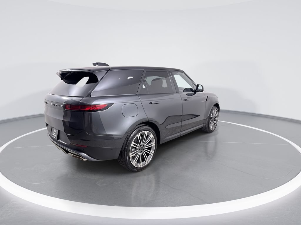 New 2026 Carpathian Grey Land Rover SE image 8