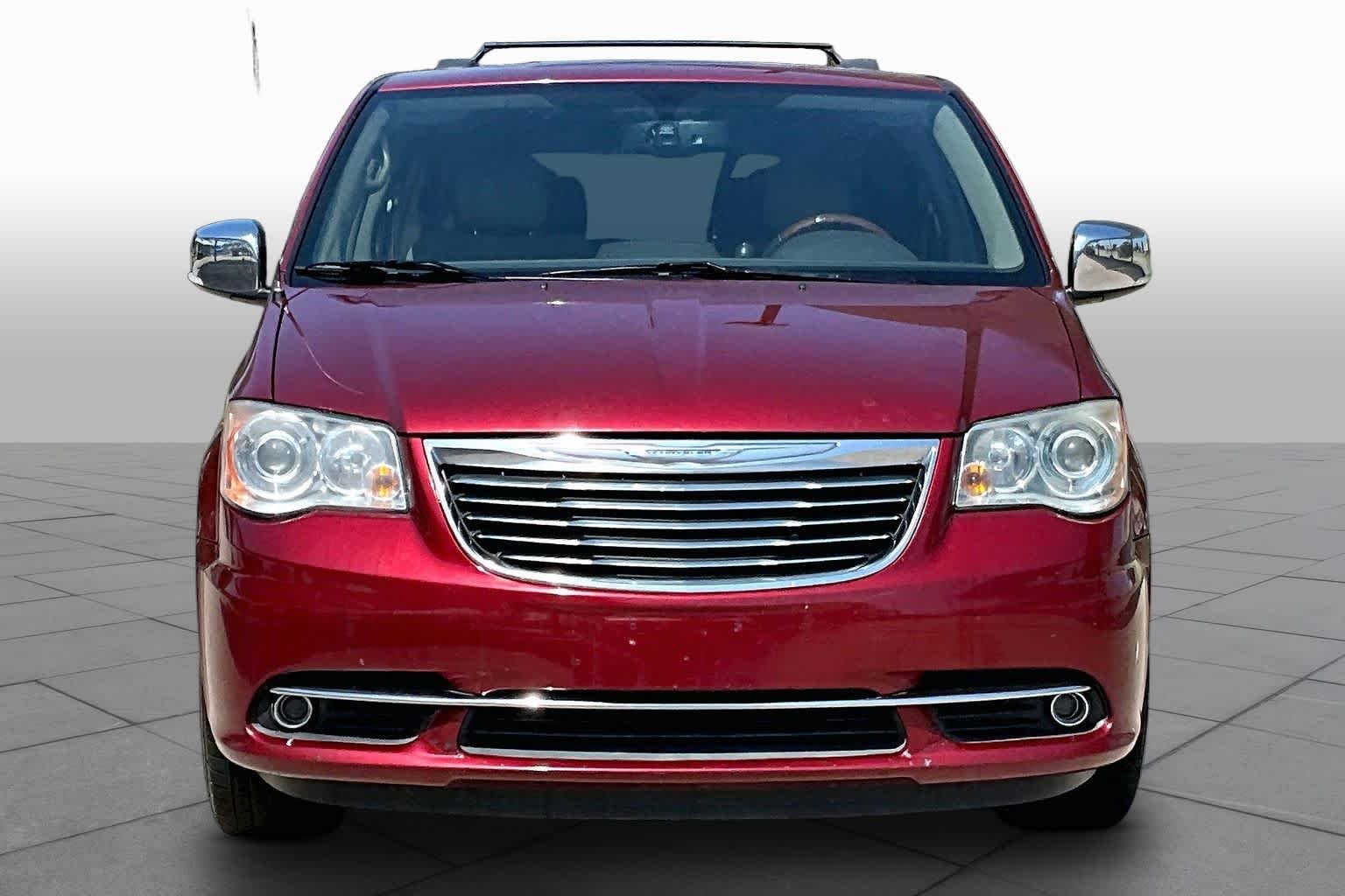 Pre-Owned 2014 Chrysler Town & Country Limited