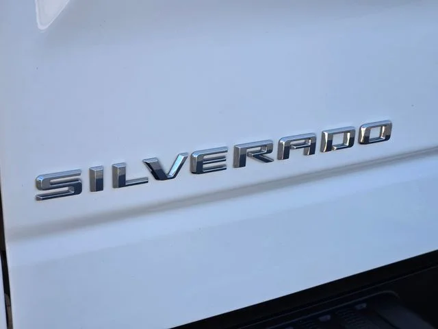 Used 2025 White Chevrolet LT image 18