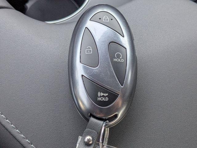 New 2026 White Hyundai SEL Sport image 30