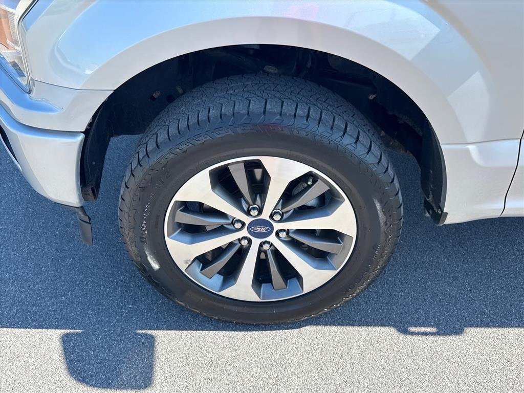 Used 2019 Ingot Silver Ux Ford XL image 30