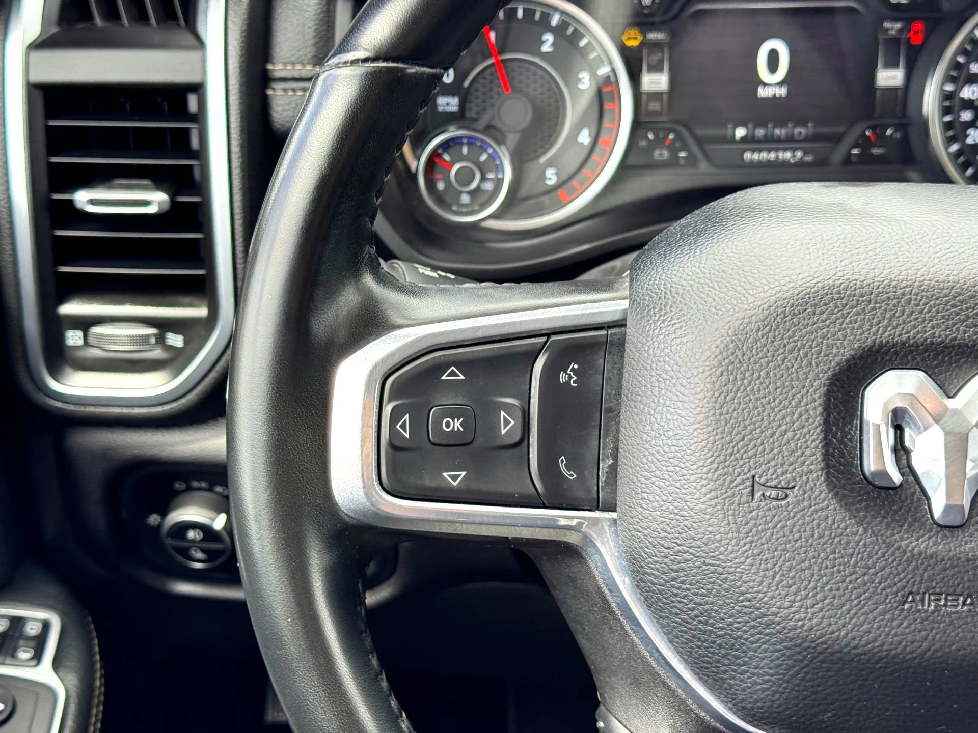 Used 2024  Ram Laramie image 24