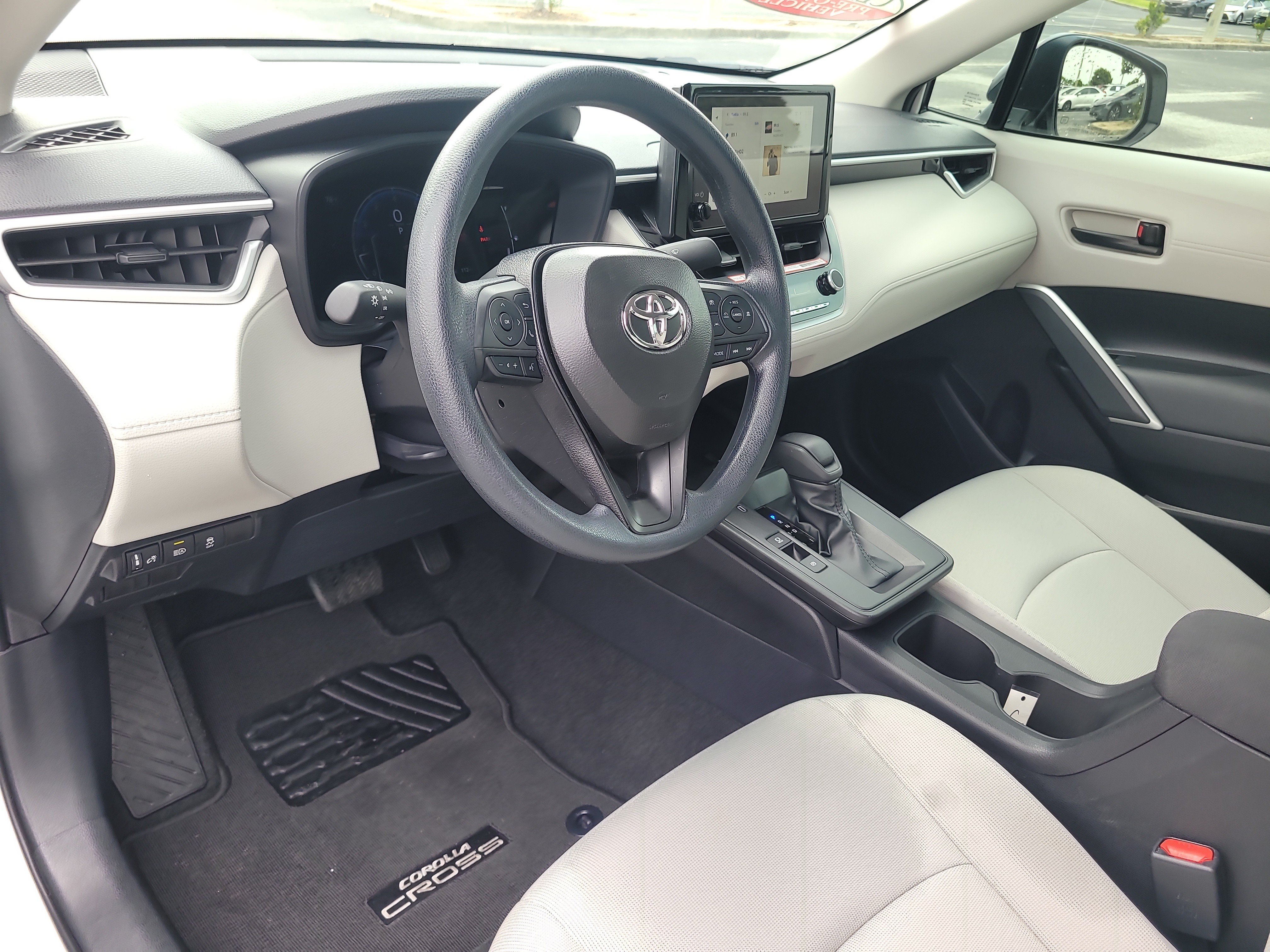 Used 2026 Pearl Toyota L image 16