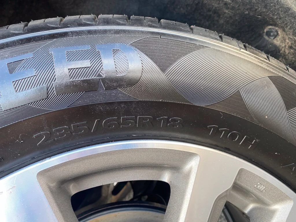 Used 2015 C Black Nissan S image 33