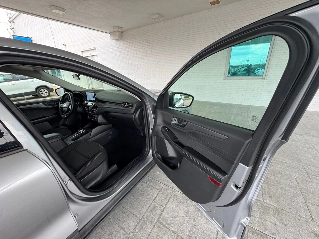 Used 2024 Silver Ford Active image 14
