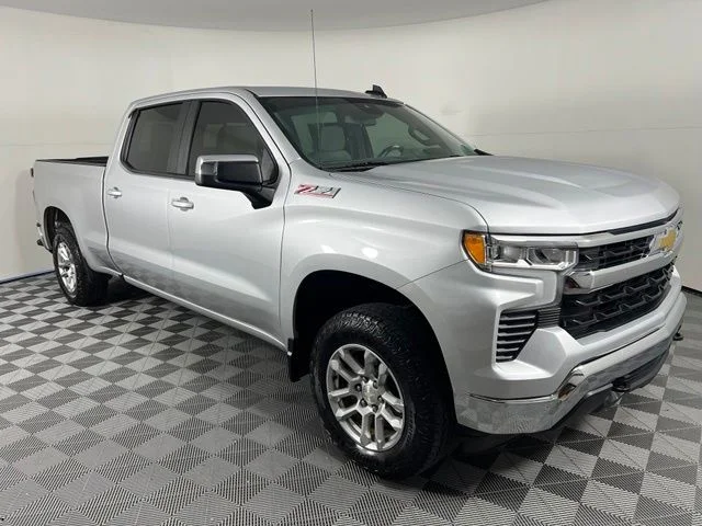 Used 2022 Silver Chevrolet LT image 1