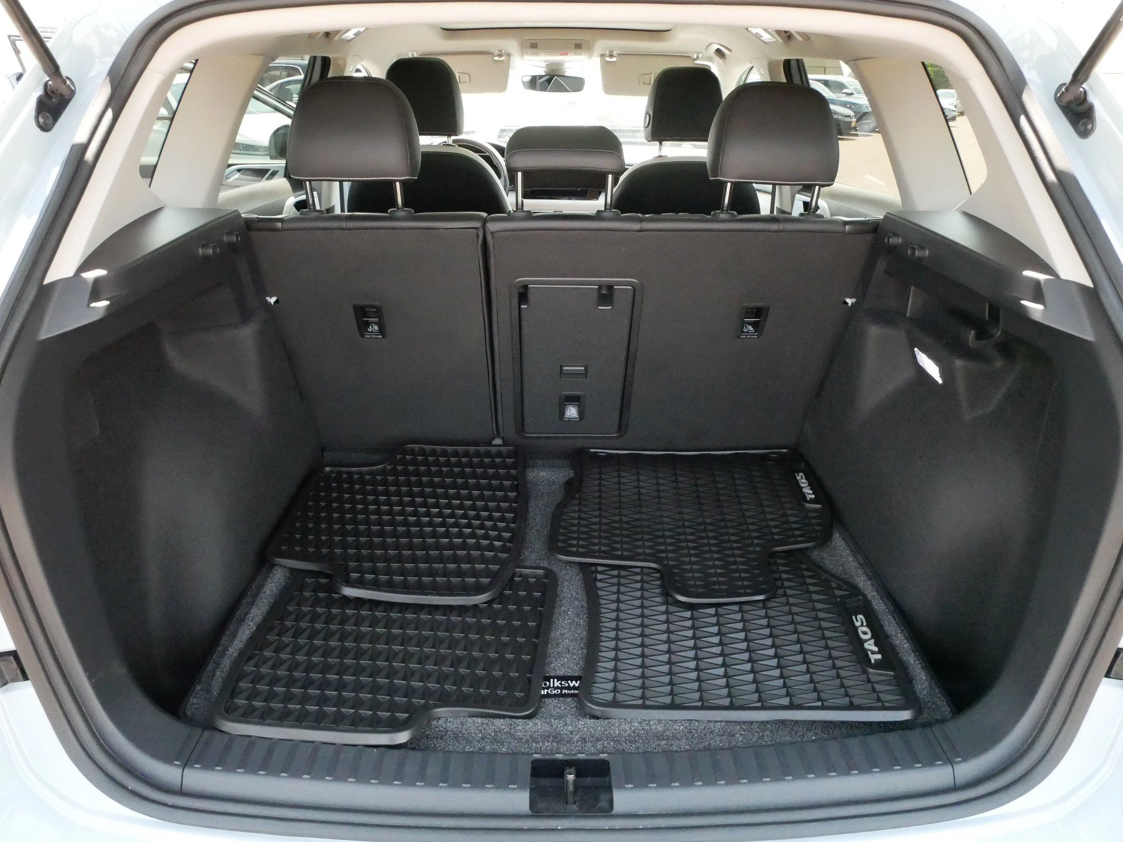 Certified Used 2025 Monument Gray Volkswagen SE image 18
